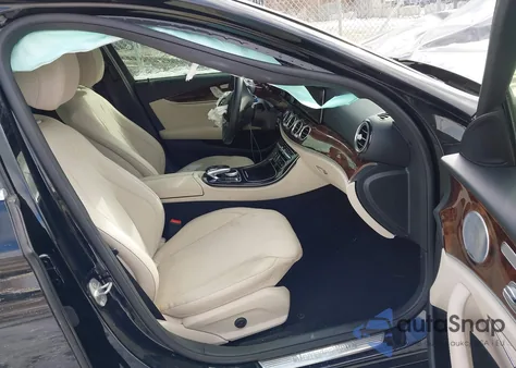 2018 Mercedes-Benz E 300 from USA, damaged, VIN WDDZF4JBXJA393181